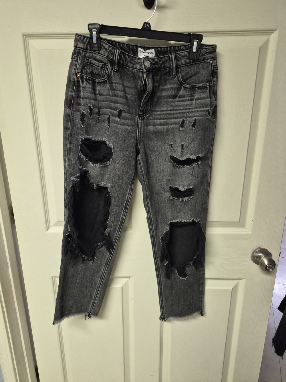 Cello Women's Distressed Black-Gray Boyfriend Jeans
